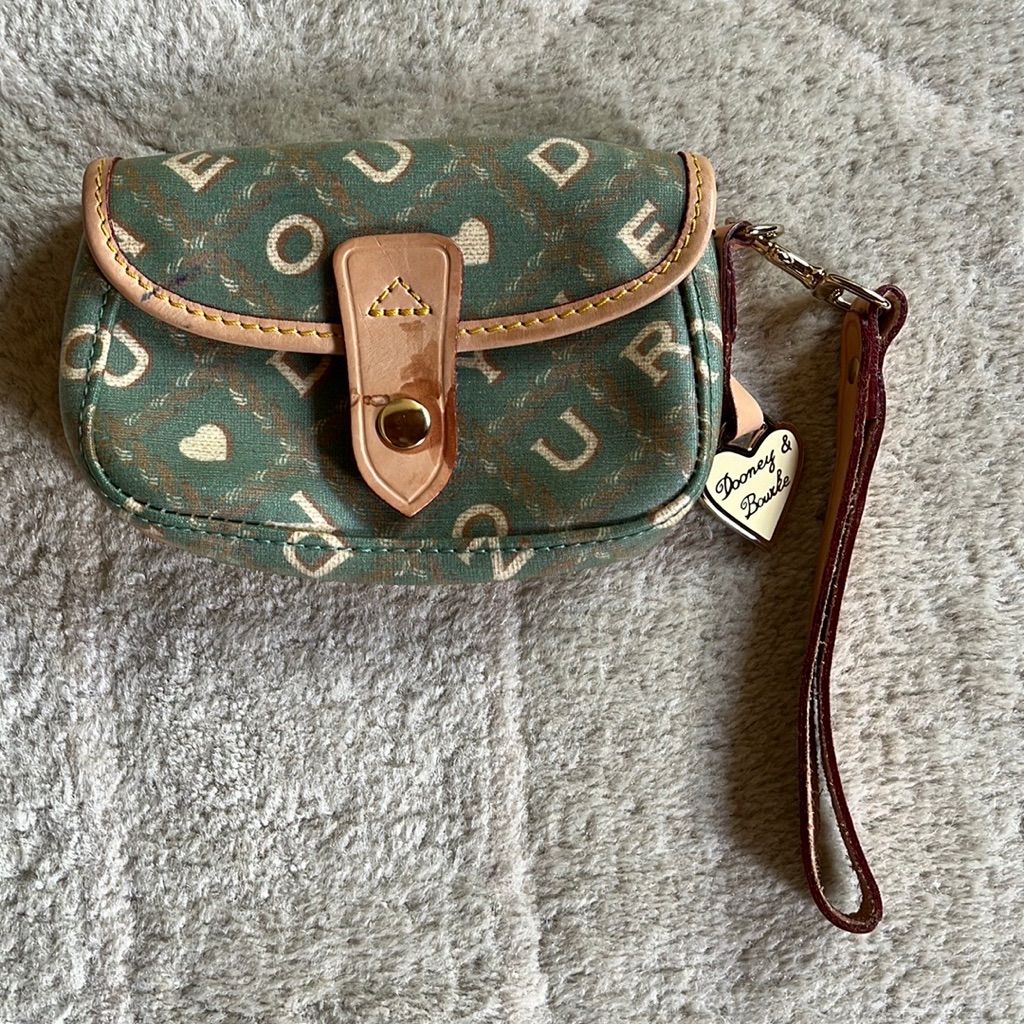 Vintage Dooney & Bourke Wristlet
